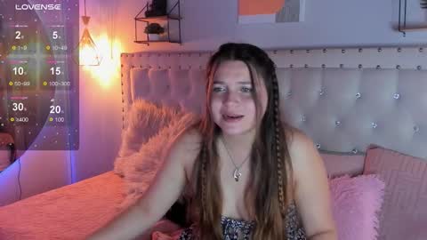 Sophie  online show from 11-13-25, 01:10