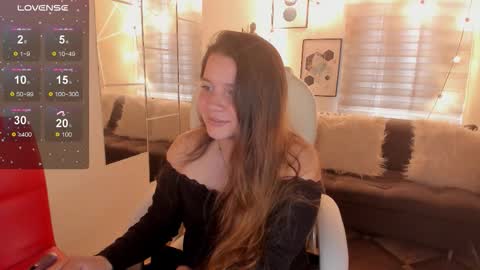 Sophie  online show from 11-19-25, 02:28