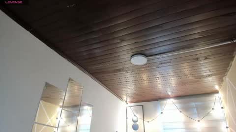 Sophie  online show from 12-15-25, 01:37