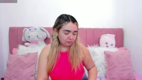 Snapshot of sophiee_rosee chatting on 06-18-26, 10:14 sophiee rosee online show from 06-18-26, 10:14