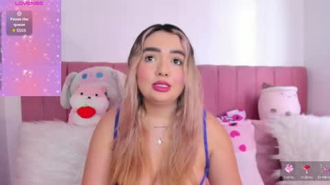 Snapshot of sophiee_rosee chatting on 06-27-26, 05:07 sophiee rosee online show from 06-27-26, 05:07
