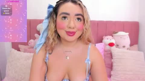 Snapshot of sophiee_rosee chatting on 07-11-26, 05:04 sophiee rosee online show from 07-11-26, 05:04