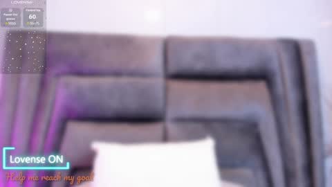 Snapshot of sophiee_smith chatting on 01-08-25, 04:44 Sophie online show from 01-08-25, 04:44