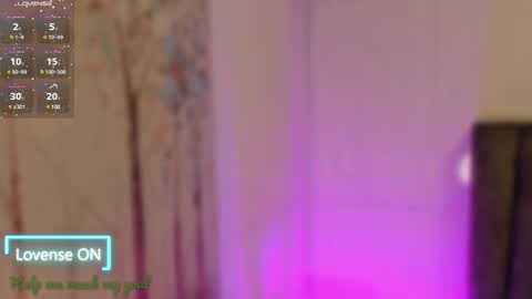 Snapshot of sophiee_smith chatting on 01-10-25, 10:39 Sophie online show from 01-10-25, 10:39