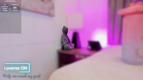 Snapshot of sophiee_smith chatting on 01-17-25, 04:36 Sophie online show from 01-17-25, 04:36