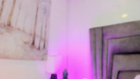 Snapshot of sophiee_smith chatting on 09-20-25, 11:22 Sophie online show from 09-20-25, 11:22