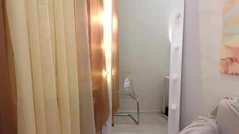 Sophie online show from 12-01-24, 04:29