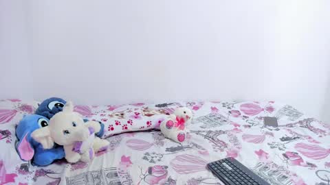 Sophie Woods  online show from 02-08-25, 07:16