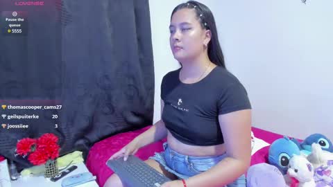 Sophie Woods  online show from 02-19-25, 11:46