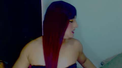 sophiehillsxo online show from 10-28-25, 02:53
