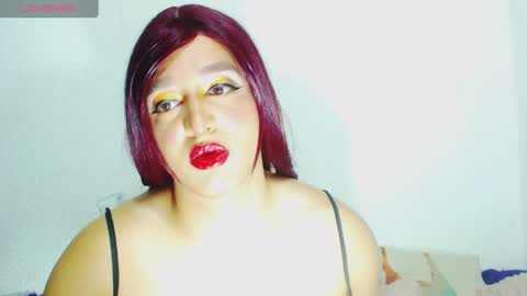 Snapshot of sophiehillsxo chatting on 06-08-26, 01:28 sophiehillsxo online show from 06-08-26, 01:28