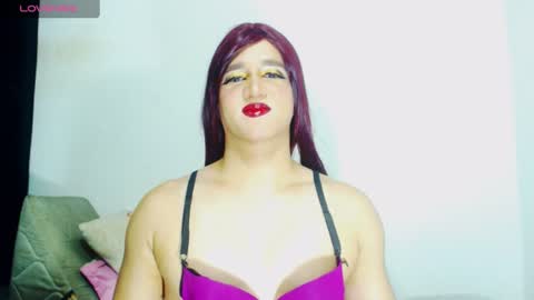 Snapshot of sophiehillsxo chatting on 06-13-26, 05:16 sophiehillsxo online show from 06-13-26, 05:16