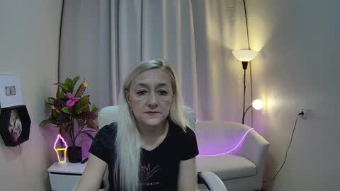 sophiekittyy online show from 03-19-26, 07:23