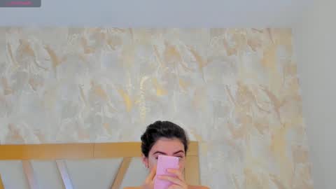 Sophie online show from 03-10-25, 12:26