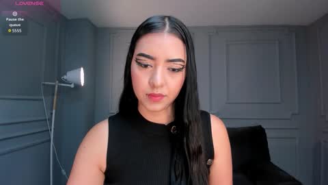 Sophie online show from 11-23-25, 11:04