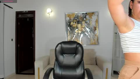 Sophie online show from 04-12-26, 11:21