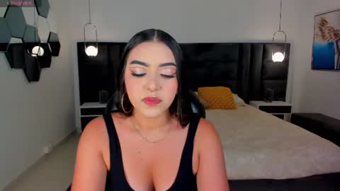 Sophie online show from 08-02-26, 04:22