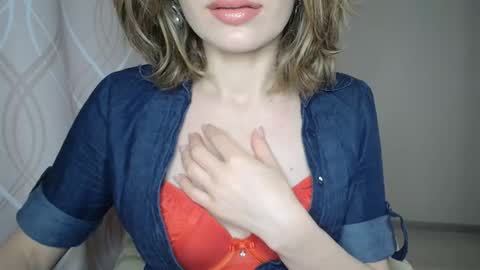 Sophiemisss online show from 11-25-25, 08:58