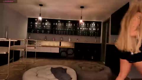 Sophie  Palmer online show from 02-15-25, 02:00