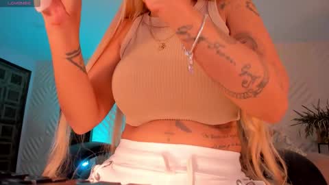 Sophie  Palmer online show from 09-29-25, 11:04