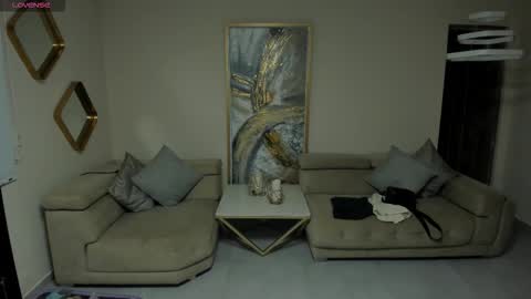 Sophie  Palmer online show from 10-06-25, 10:23