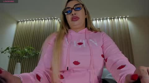 Sophie  Palmer online show from 05-28-26, 11:40