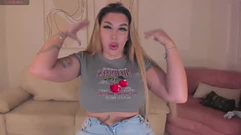 Sophie  Palmer online show from 07-21-26, 08:00
