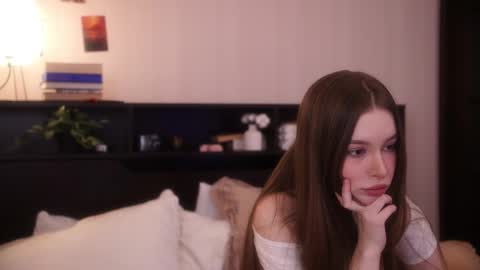 Sophie  Next stream  3 online show from 12-03-25, 04:38