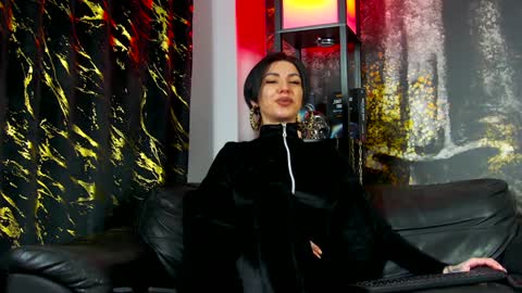 Snapshot of sophiepriestess chatting on 12-15-24, 05:31 SophiePriestess online show from 12-15-24, 05:31