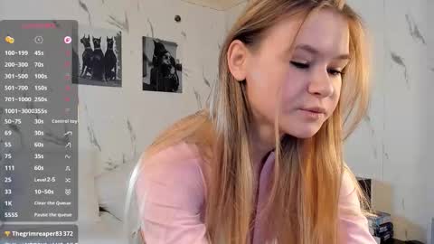 SophieRayne online show from 02-05-26, 09:58