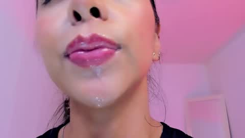sophierooy online show from 05-05-26, 02:30