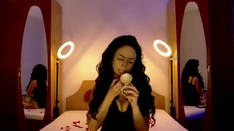 Sophie Rosenfeld online show from 07-28-26, 04:39