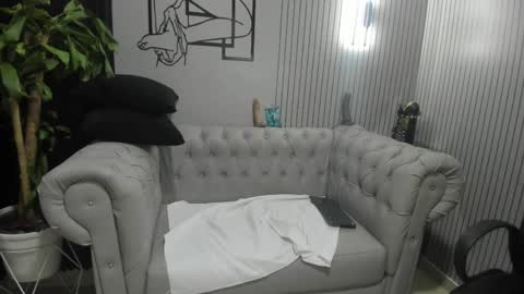 SOPHIE online show from 04-11-26, 03:11