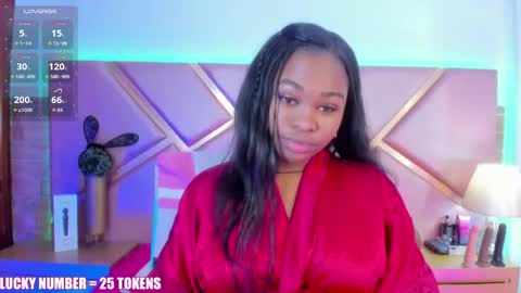 Snapshot of sophiesinclair chatting on 05-16-26, 11:53 Sophie online show from 05-16-26, 11:53