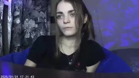 Sophie and my bestie Mandy    online show from 01-30-25, 07:04