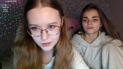 Sophie and my bestie Mandy    online show from 10-19-25, 03:34