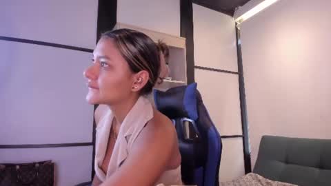 sophiewatson_ online show from 07-12-26, 01:57