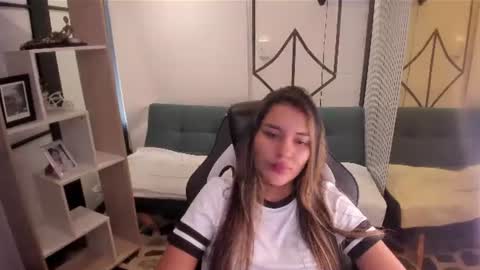 sophiewatson_ online show from 07-20-26, 01:57