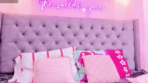 Sophii  online show from 10-18-25, 12:28