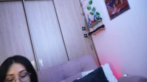 Sophiie online show from 04-18-26, 12:14