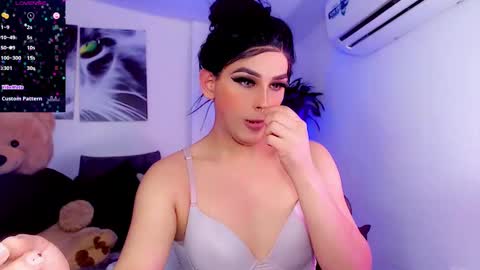 Sophie Sweet online show from 03-10-25, 02:05