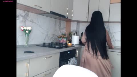 Snapshot of sophy022 chatting on 03-11-26, 09:37 sophy022 online show from 03-11-26, 09:37