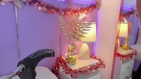 Sophy online show from 12-15-25, 11:58