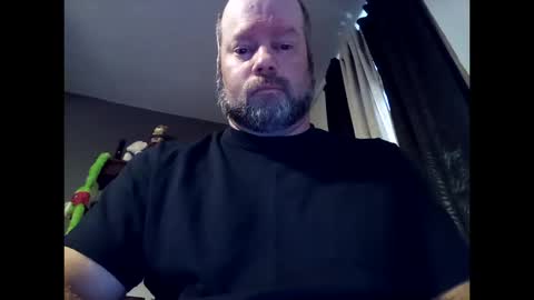 Snapshot of soro00421 chatting on 10-13-25, 01:33 soro00421 online show from 10-13-25, 01:33