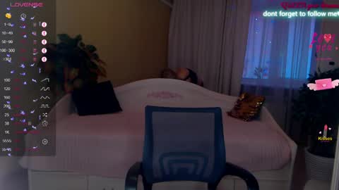 Lisa online show from 04-02-26, 03:48