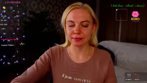 Snapshot of soul_liza chatting on 05-18-26, 09:48 Lisa online show from 05-18-26, 09:48