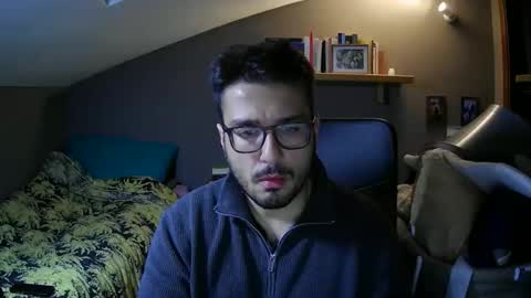 Snapshot of soulground77 chatting on 11-04-25, 09:58 Lucag88 online show from 11-04-25, 09:58