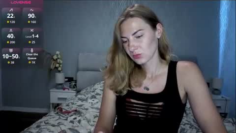 Snapshot of soulmategirl chatting on 06-30-26, 09:43 SoulMate online show from 06-30-26, 09:43