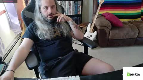 Alex G online show from 04-21-26, 04:56