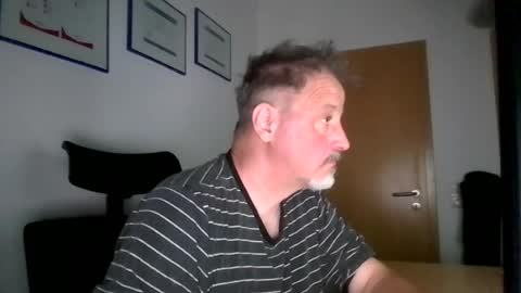 Soundshark online show from 07-27-26, 08:05